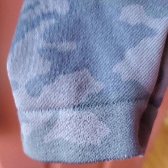 SPANX Gray Shapewear with Mottled Design and Elastic Waistband - Picture 6 of 9